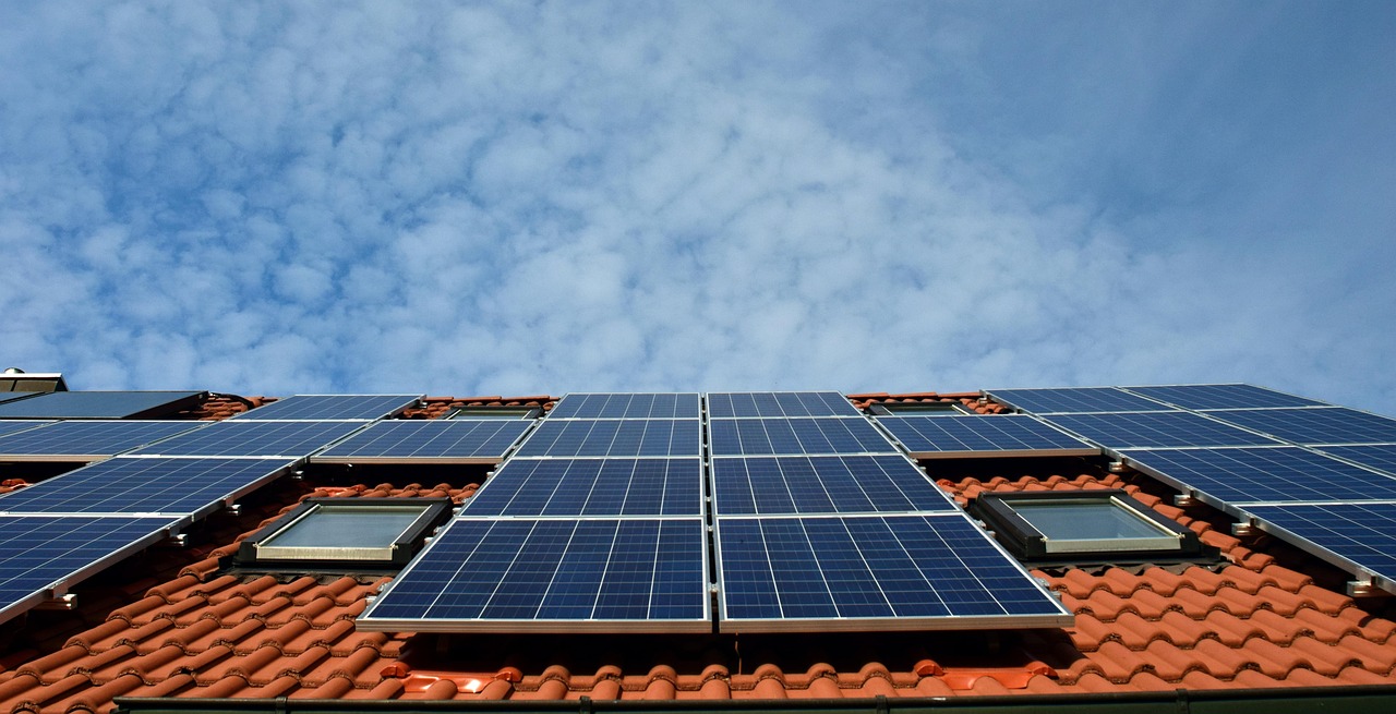 Negative Strompreise und Photovoltaik: Was Betreiber 2026 wirklich verlieren